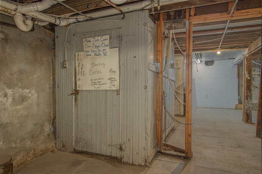 More Photos Of 901 E C St, Pueblo Storefront Retail Residential For Sale