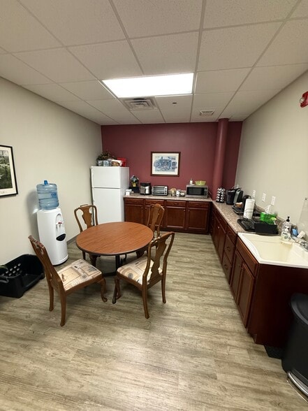 More Photos Of 1453-1455 Dave Lyle Blvd, Rock Hill Warehouse For Lease