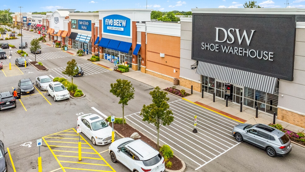 More Photos Of 770-790 Jefferson Rd, Henrietta Unknown For Lease