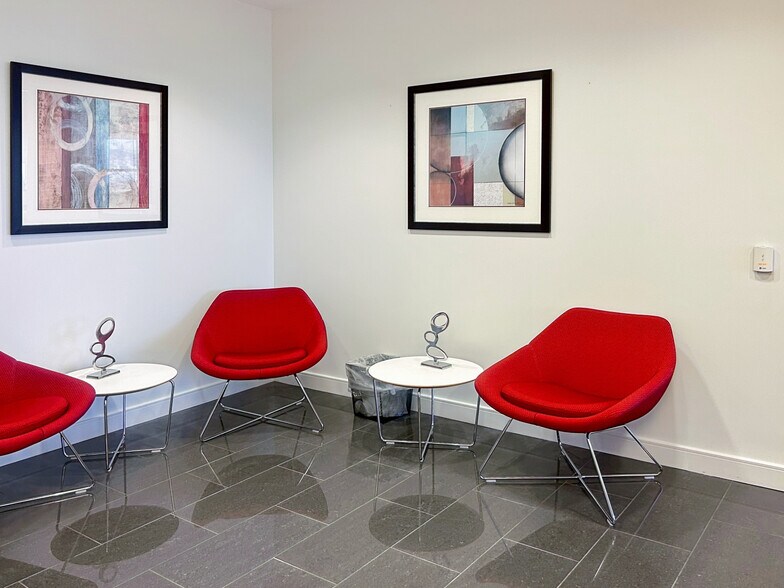 More Photos Of 4208 Six Forks Rd, Raleigh Coworking Space