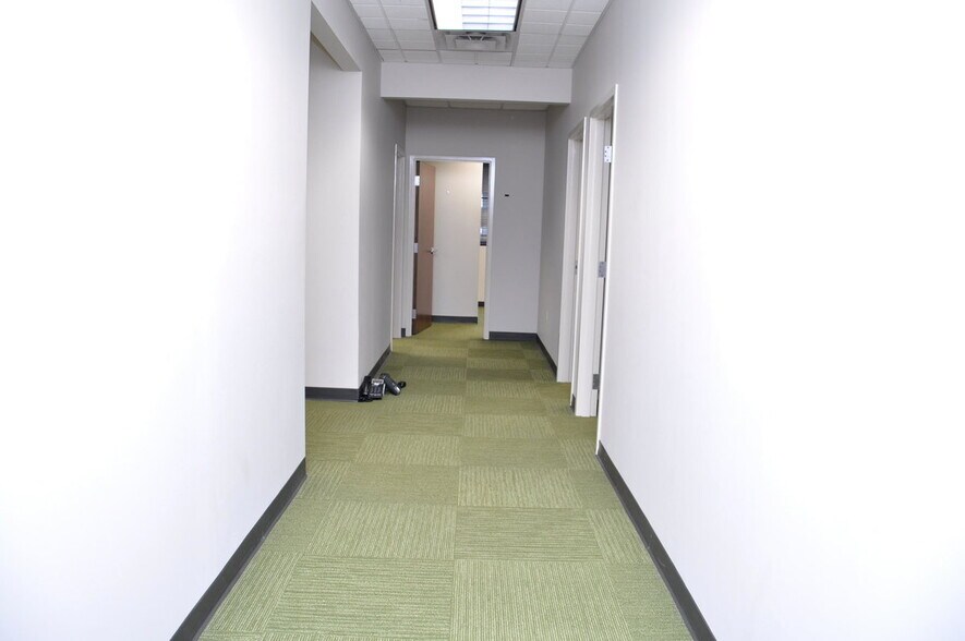 More Photos Of 1200 Premier Dr, Chattanooga Loft Creative Space For Lease