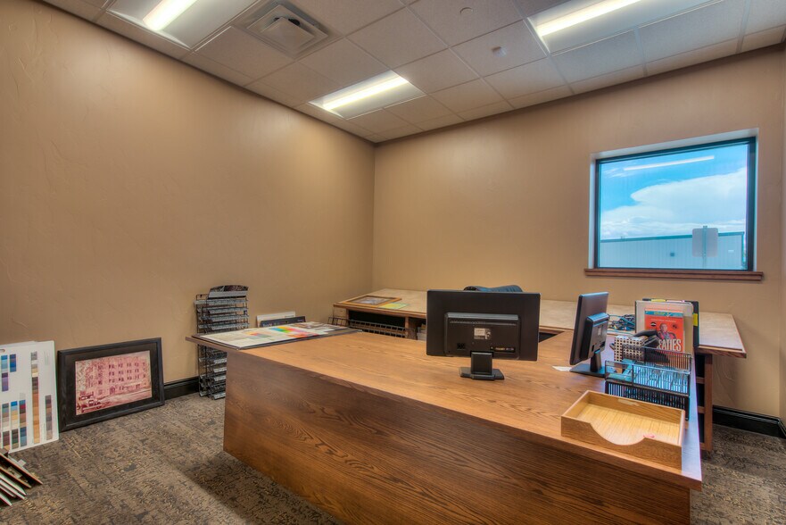 More Photos Of 5730 Observation Ct, Colorado Springs Warehouse For Lease