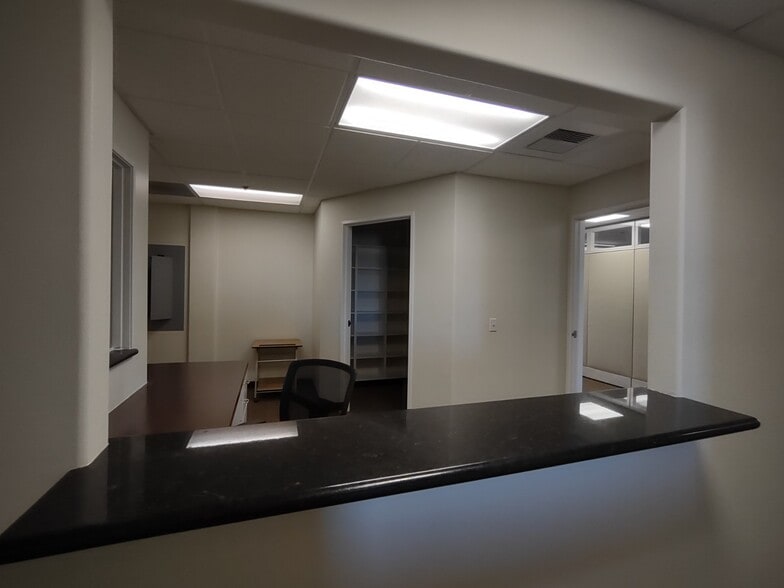 More Photos Of 12021 Jacaranda Ave, Hesperia Medical For Lease