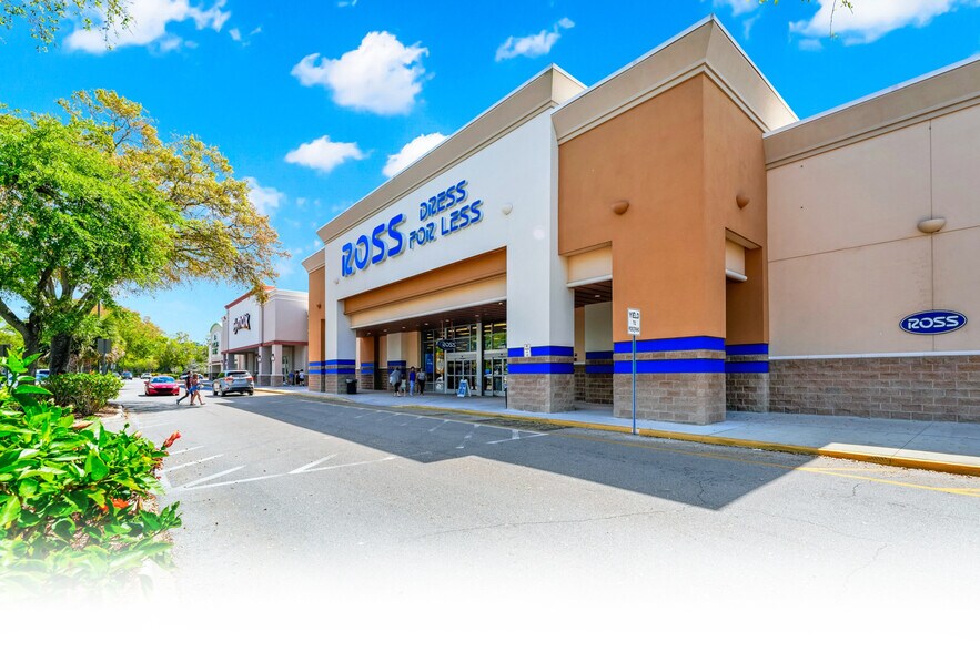 More Photos Of 16800-16950 Us Highway 441, Mount Dora General Retail For Sale