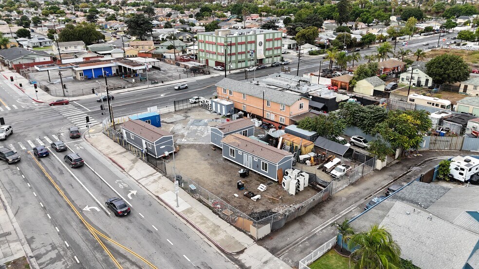 More Photos Of 11936 S Central Ave, Los Angeles Land For Sale