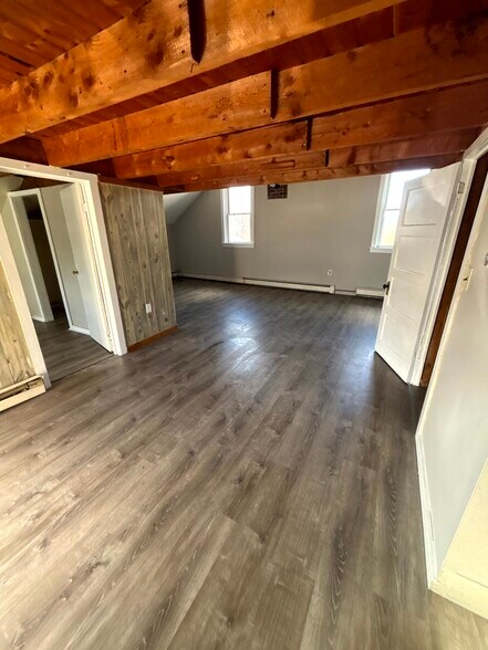 More Photos Of 2733 Dartmouth College, North Haverhill Apartments For Sale