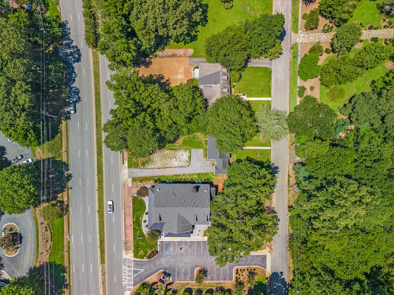 More Photos Of 114 Bulloch Ave, Roswell General Retail For Lease
