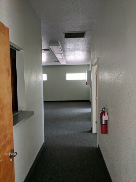 More Photos Of 150 SE 17th St, Ocala Office For Sale