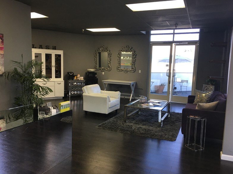 More Photos Of 5555 W Manchester Ave, Los Angeles Unknown For Lease