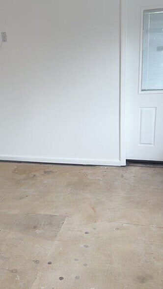 More Photos Of 620 Suffolk Ave, Brentwood Medical For Lease