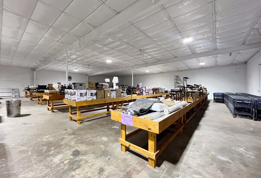 More Photos Of 16210 Clay Rd, Houston Auto Repair For Lease