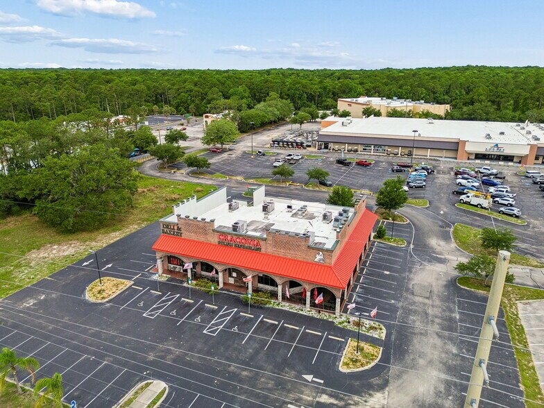 More Photos Of 3007 Commercial Way, Spring Hill Restaurant For Sale