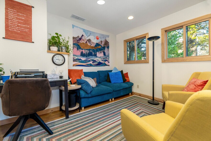 More Photos Of 825 Zion St, Nevada City Office For Sale