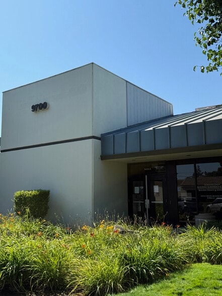 More Photos Of 9700 Goethe Rd, Sacramento Office For Sale