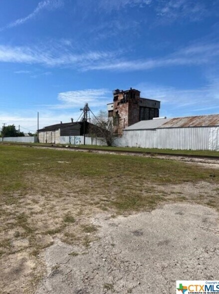 More Photos Of 1621 W Main St, Port Lavaca Land For Sale