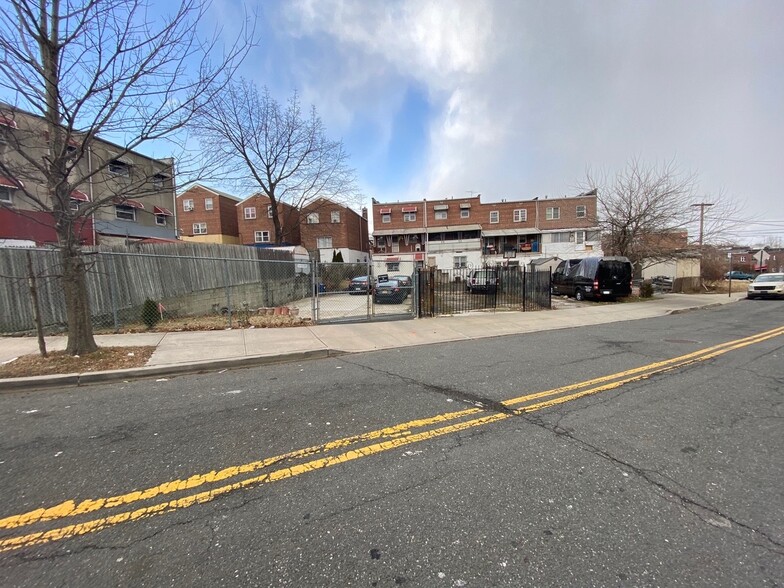 More Photos Of 1717 Sexton Pl, Bronx Land For Sale