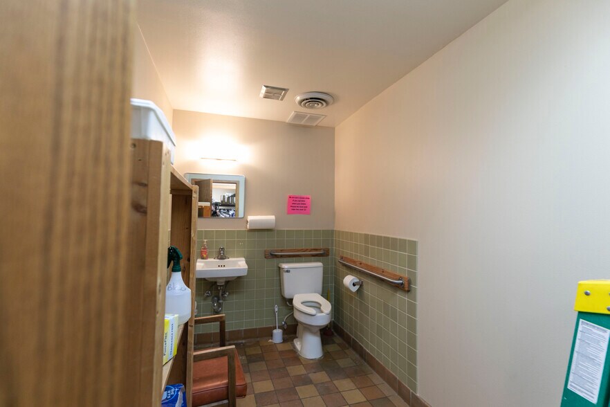 More Photos Of 401 Milwaukee Ave, Deer Lodge Office For Sale