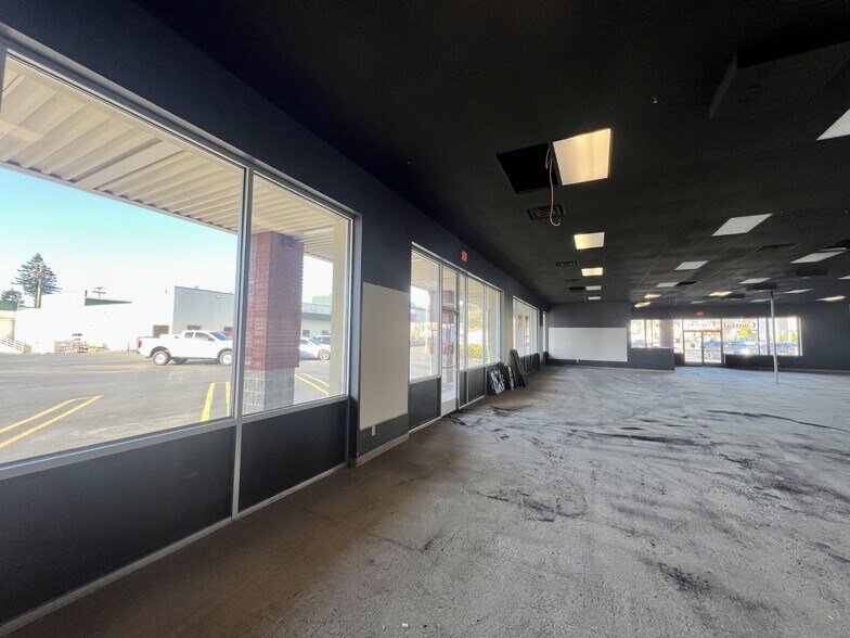 More Photos Of 540 4th St S, Coos Bay Storefront For Lease