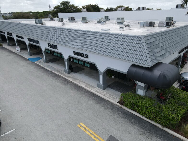 More Photos Of 11210-11300 Pines Blvd, Pembroke Pines Unknown For Lease