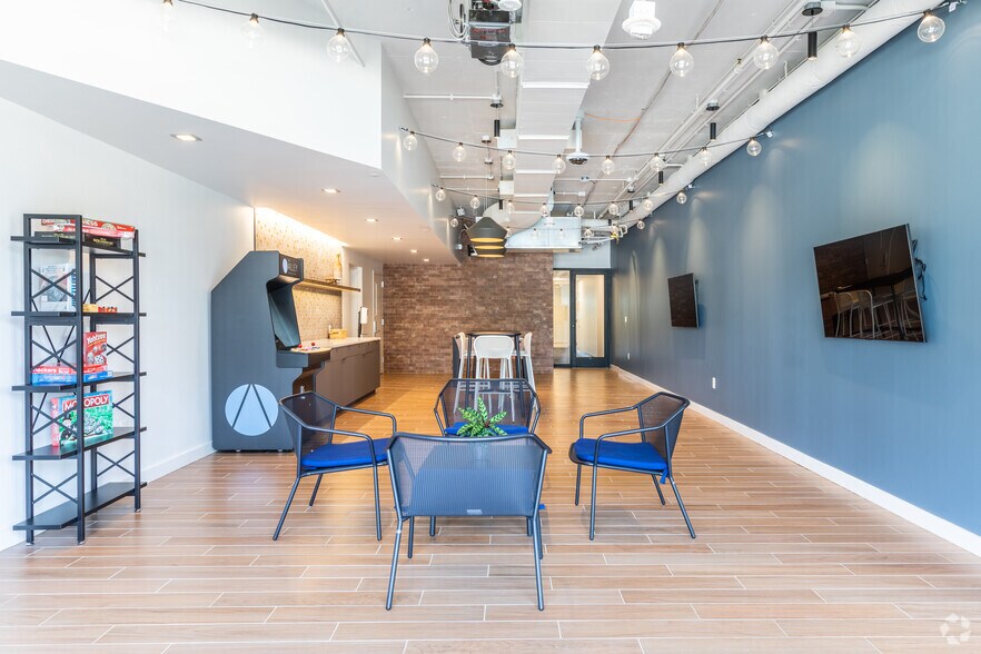 More Photos Of 1945 Old Gallows Rd, Vienna Medical For Lease