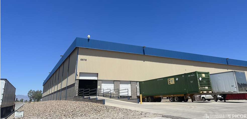 More Photos Of 6908 E Century Park Dr, Tucson Distribution For Lease