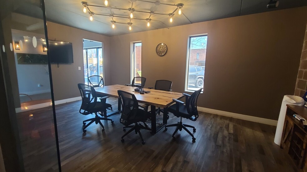 More Photos Of 2045 Astor Crt, Tecumseh Manufacturing For Lease