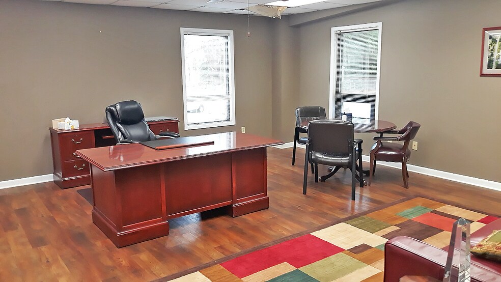 More Photos Of 4521 Higgins Rd, Mobile General Retail For Lease