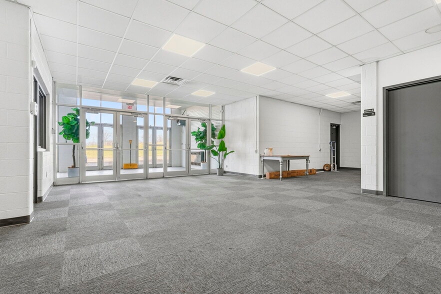 More Photos Of 2600 25th St, Canton Specialty For Sale