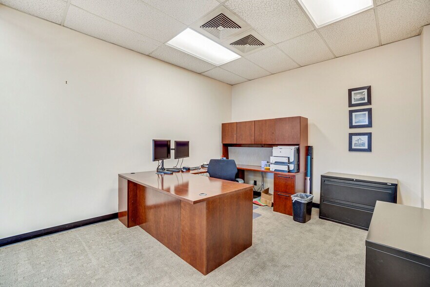 More Photos Of 701 5th St, Eureka Office Residential For Sale
