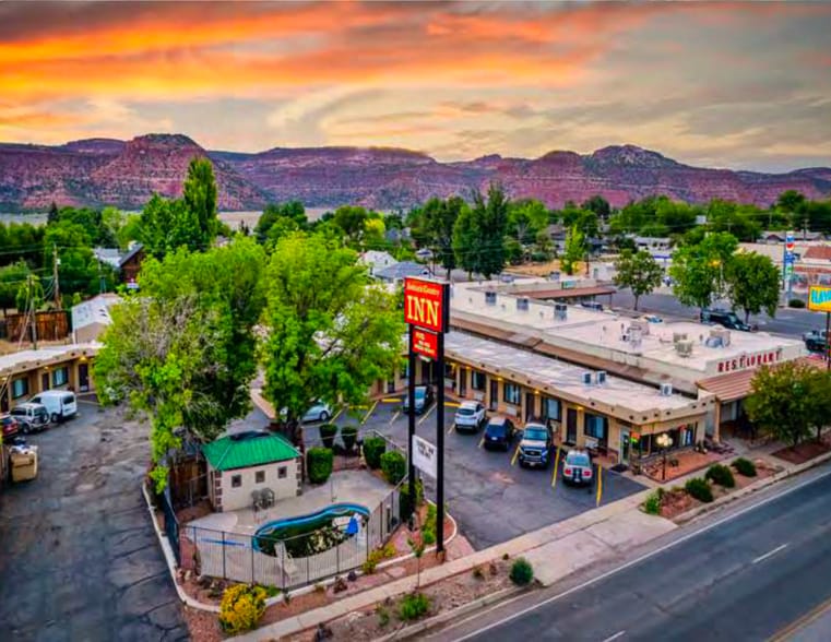 Primary Photo Of 330 S 100 E, Kanab Hotel For Sale