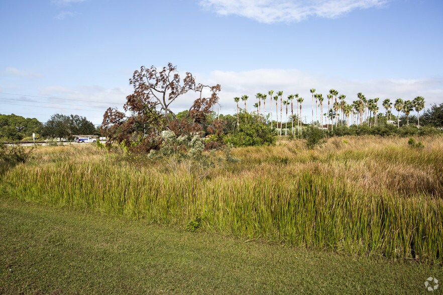 More Photos Of 2487 Sycamore St, North Port Land For Sale