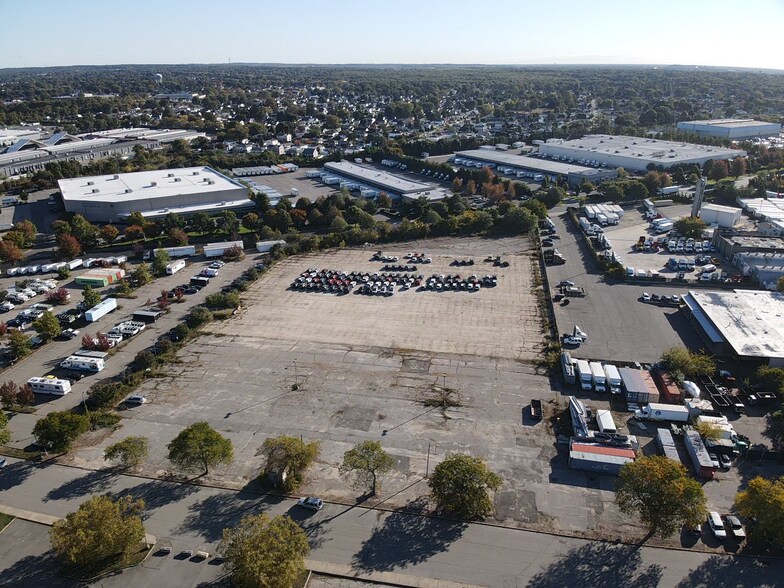 Primary Photo Of 500 Grumman Rd, Bethpage Land For Lease