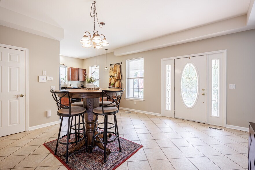 More Photos Of 166 N Main St, Fairport Apartments For Sale