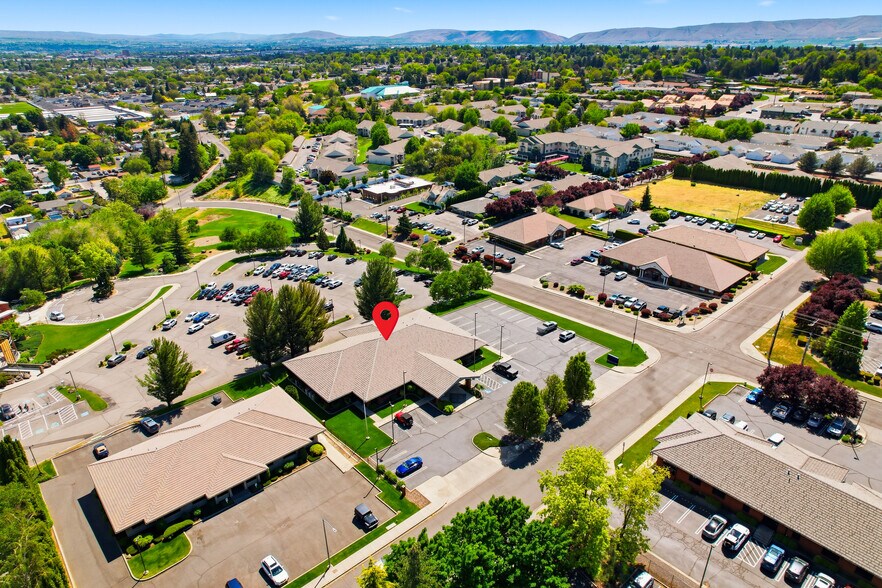 More Photos Of 801 N 39th Ave, Yakima Office For Sale