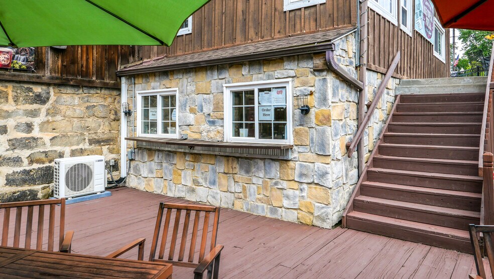 More Photos Of 8148 Main St, Garrettsville Restaurant For Sale