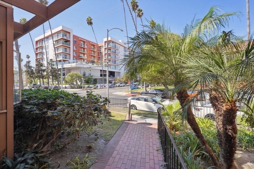 More Photos Of 3520-3530 W 5th St, Los Angeles Apartments For Sale