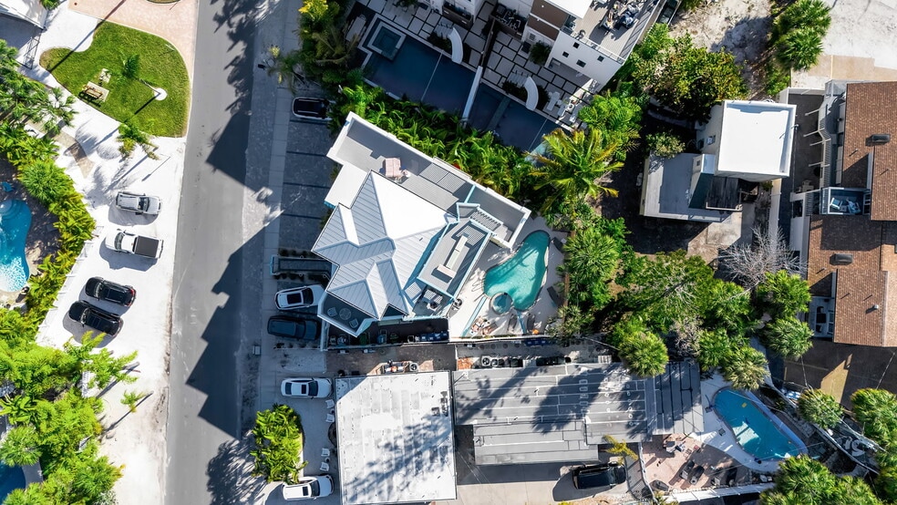 More Photos Of 5322 CALLE DE LA SIESTA, Sarasota Hospitality For Sale