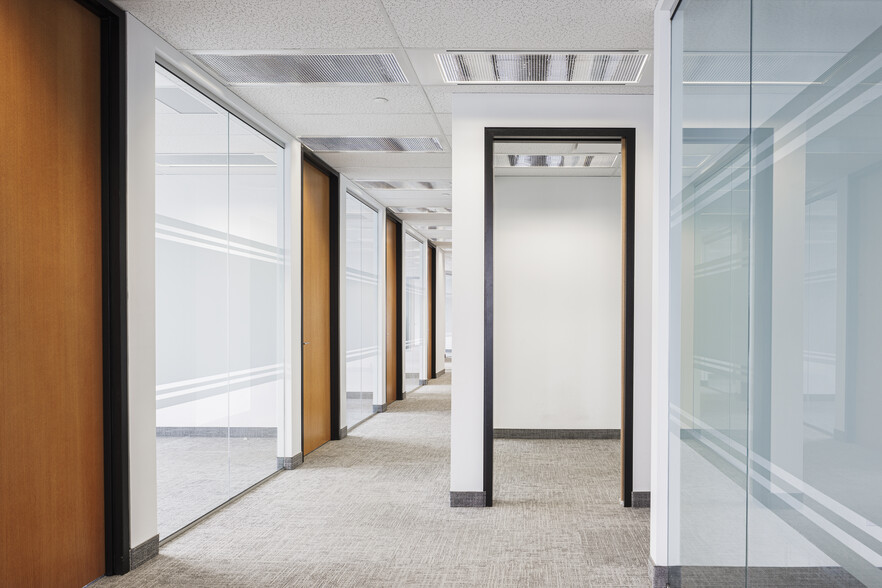 More Photos Of 1155 Boul René-Lévesque O, Montréal Office For Lease