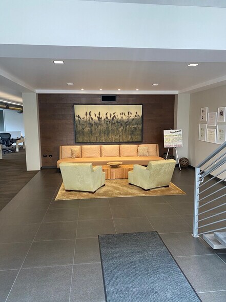 More Photos Of 1645-1655 Grant St, Denver Loft Creative Space For Lease