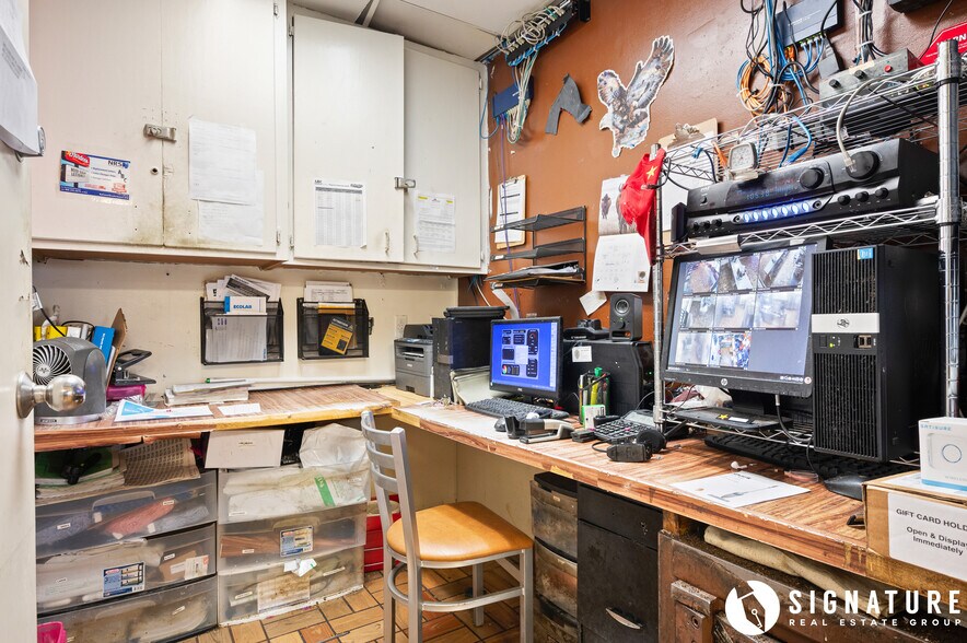 More Photos Of 207 S Miller Ave, Gillette Fast Food For Sale