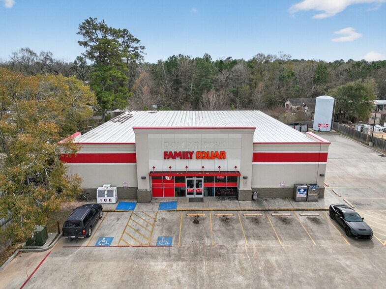 Primary Photo Of 20084 TX-Hwy 105, Cleveland Freestanding For Sale