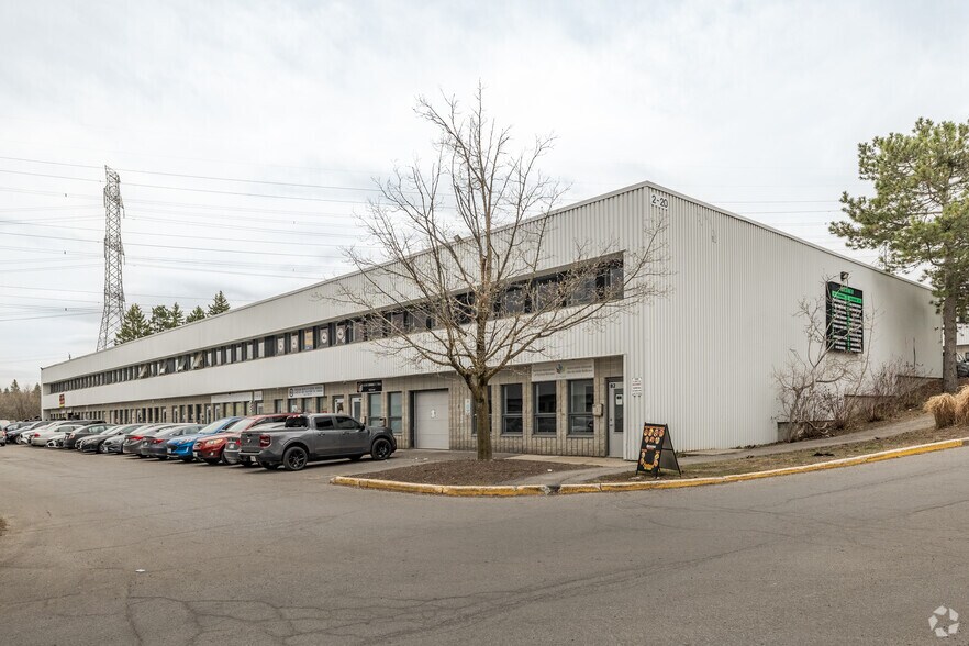 Primary Photo Of 2285 St Laurent Blvd, Ottawa Office For Sale
