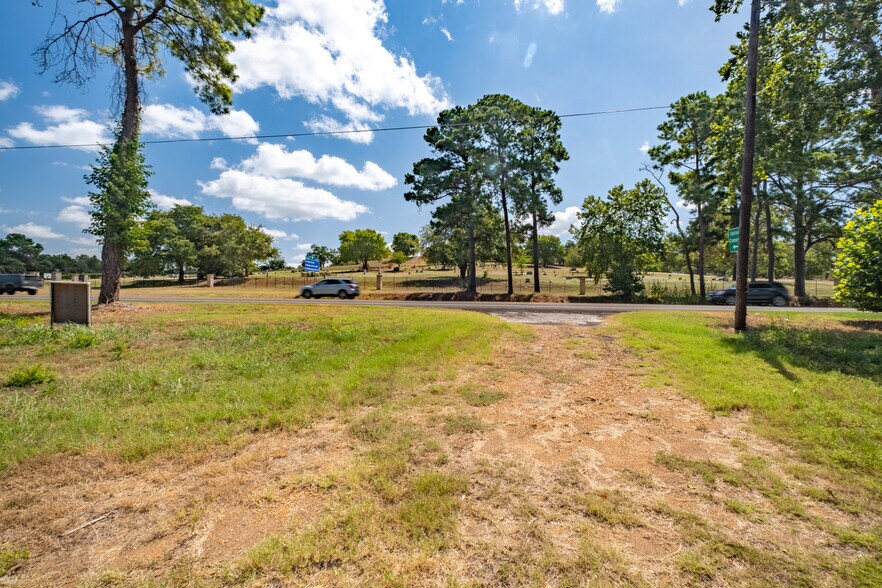 More Photos Of 1408 State Highway 95, Bastrop Land For Sale