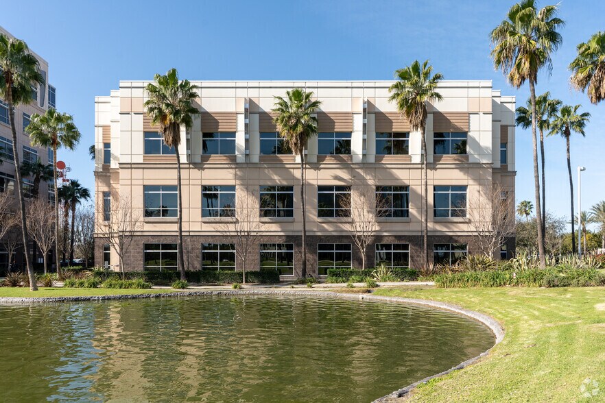 More Photos Of 3200 E Guasti Rd, Ontario Coworking Space