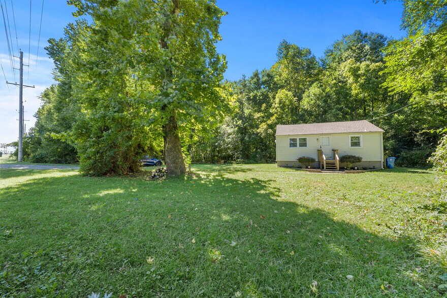 More Photos Of 2608 Mount Holly Rd, Burlington Land For Lease