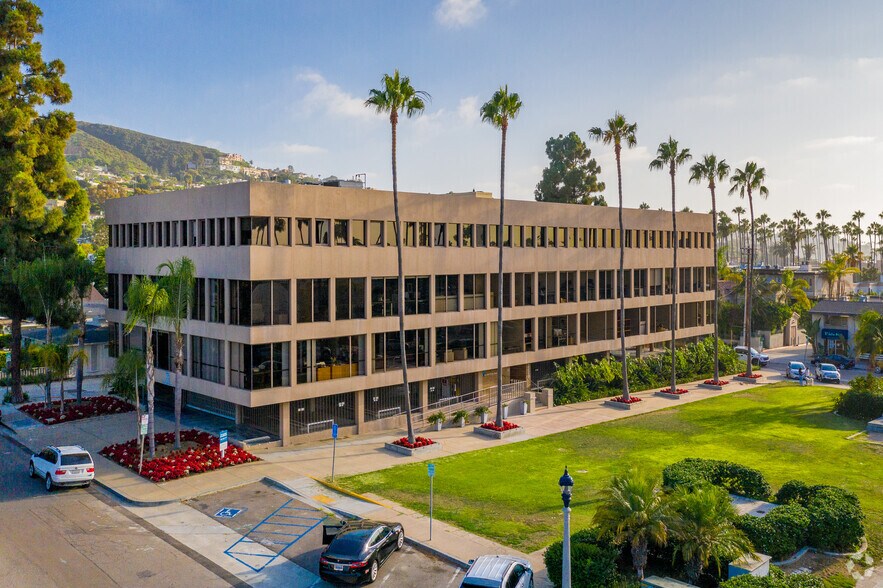 Primary Photo Of 2223 Avenida de la Playa, La Jolla Office For Lease