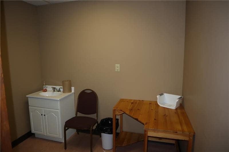 More Photos Of 90 Chamber Plz, Charleroi Medical For Sale