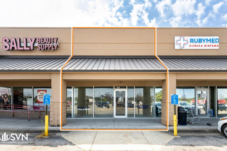 Primary Photo Of 524 W New Circle Rd, Lexington General Retail For Lease