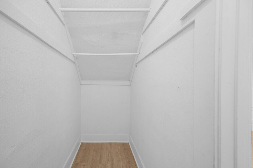 More Photos Of 1364 Cherry Ave, Long Beach Multifamily For Sale