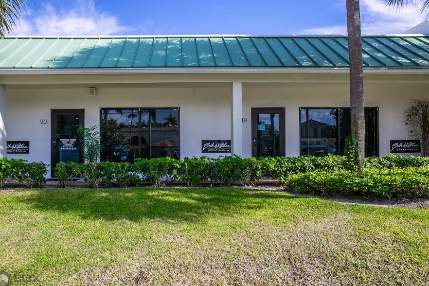 More Photos Of 3850 NW 2nd Ave, Boca Raton Showroom For Sale